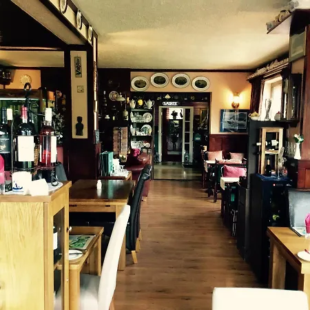 Kylemore Pass Hotell 3*