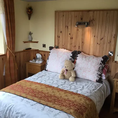 Kylemore Pass Hotell 3*